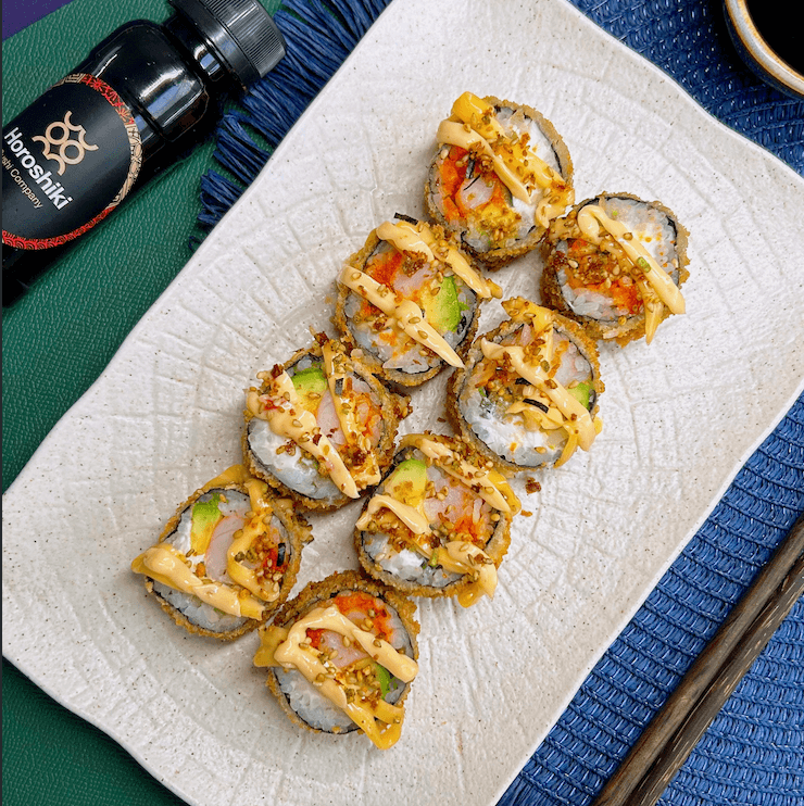 Ролл темпура с креветкой и икрой Ролл темпура с креветкой и икрой